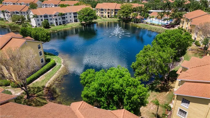 4700  Saint Croix  LN, Naples, FL 34109
