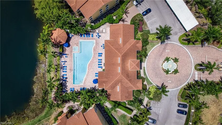 4700  Saint Croix  LN, Naples, FL 34109