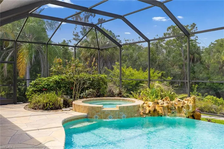 25820 Creekbend Dr, Bonita Springs, Florida 34135