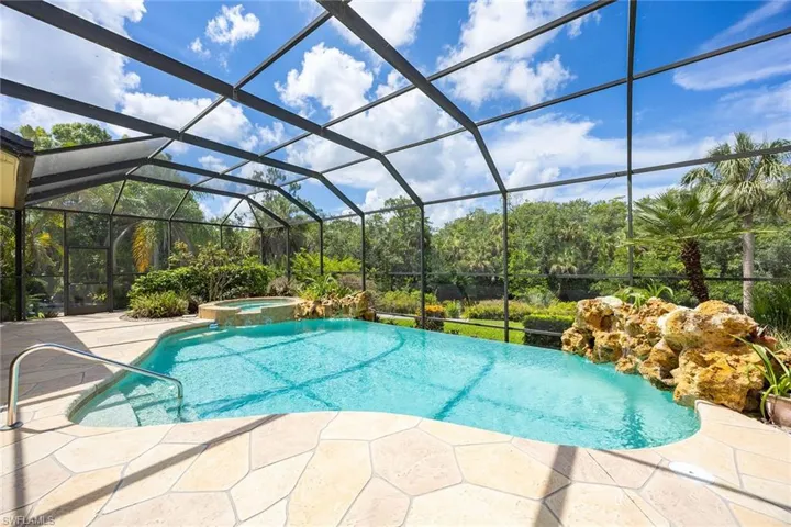 25820 Creekbend Dr, Bonita Springs, Florida 34135