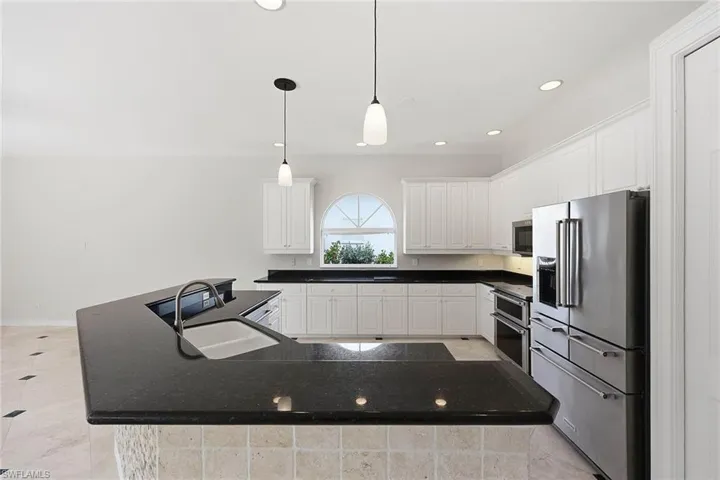 25820 Creekbend Dr, Bonita Springs, Florida 34135