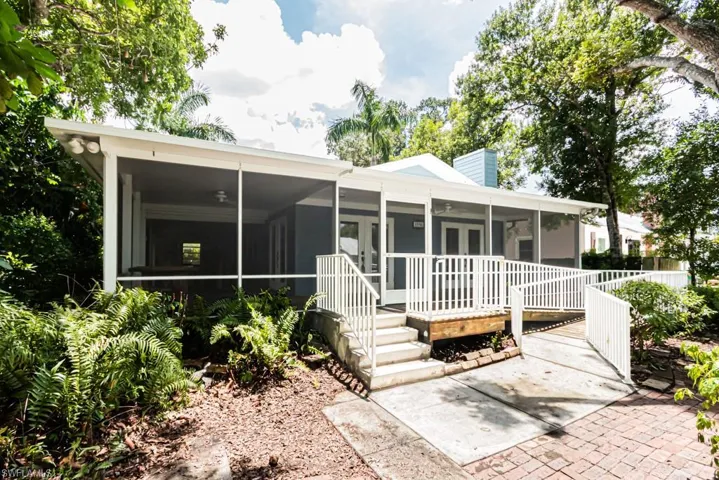 1556  Barcelona  AVE, Fort Myers, FL 33901