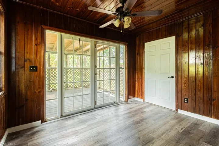 1556  Barcelona  AVE, Fort Myers, FL 33901