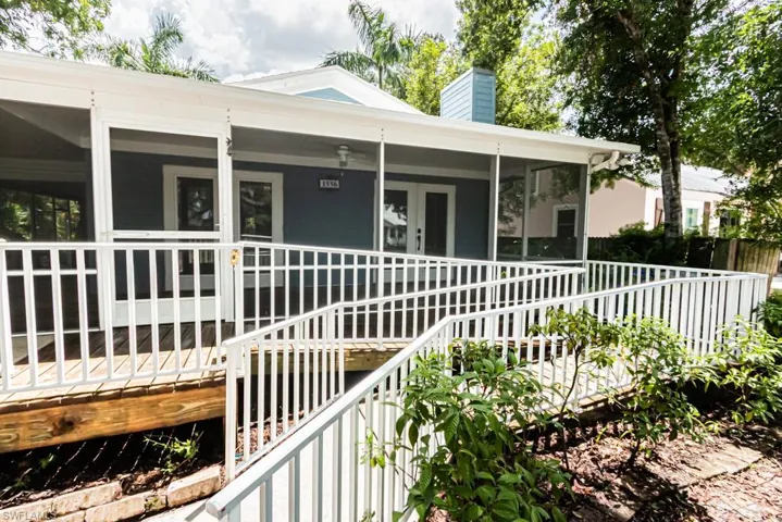 1556  Barcelona  AVE, Fort Myers, FL 33901