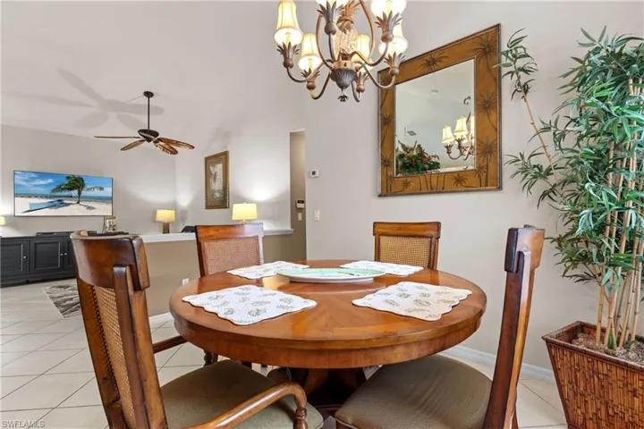1057  Silverstrand  DR, Naples, FL 34110