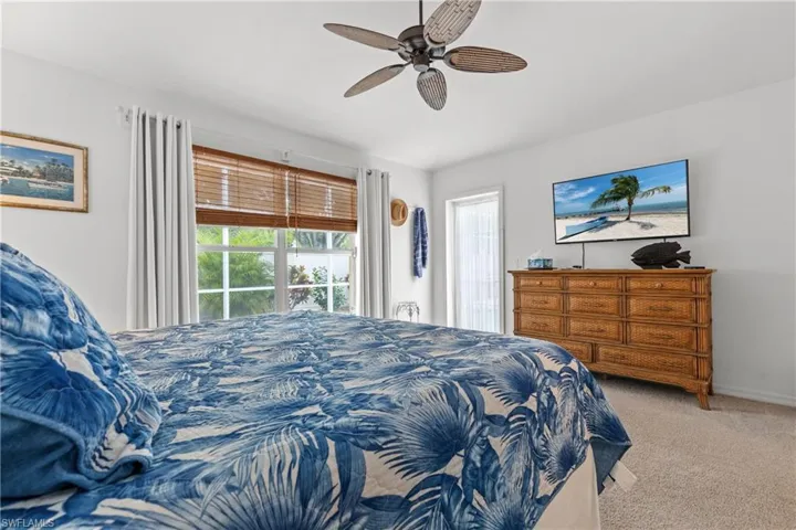 1057  Silverstrand  DR, Naples, FL 34110