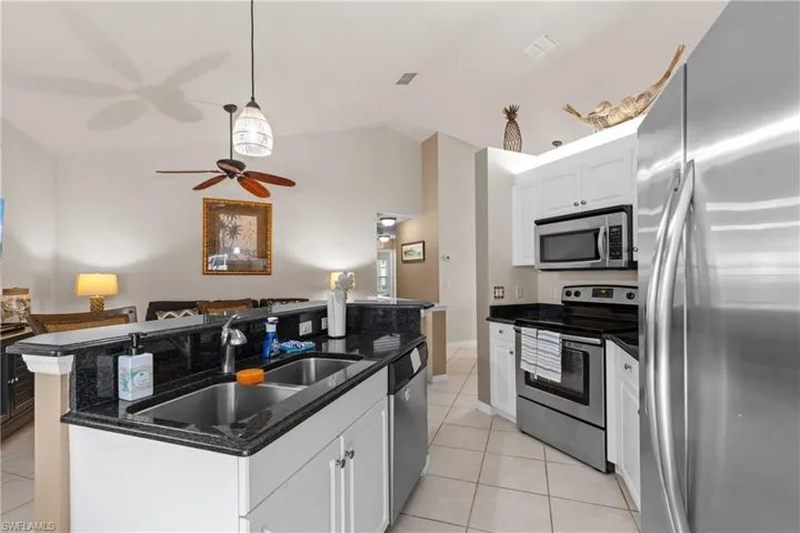1057  Silverstrand  DR, Naples, FL 34110