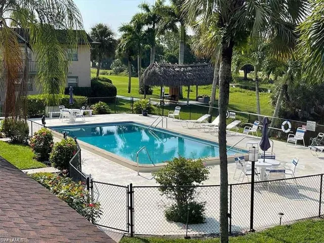 5563 Rattlesnake Hammock Rd # A2, Naples Fl 34113