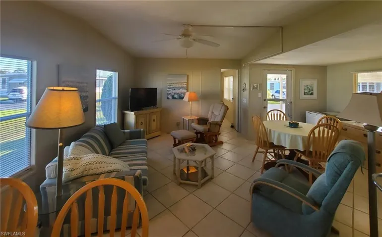 Lots of room to relax here and enjoy your Florida home!