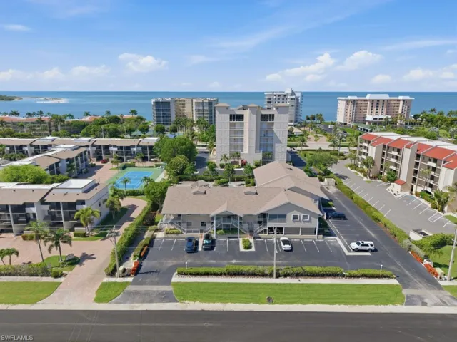 1060 Swallow Ave 107, Marco Island, Florida 34145