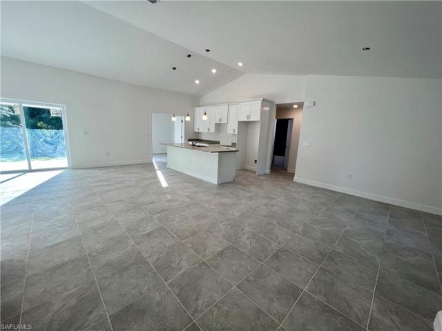 1206  Canton  AVE, LEHIGH ACRES, FL 33972