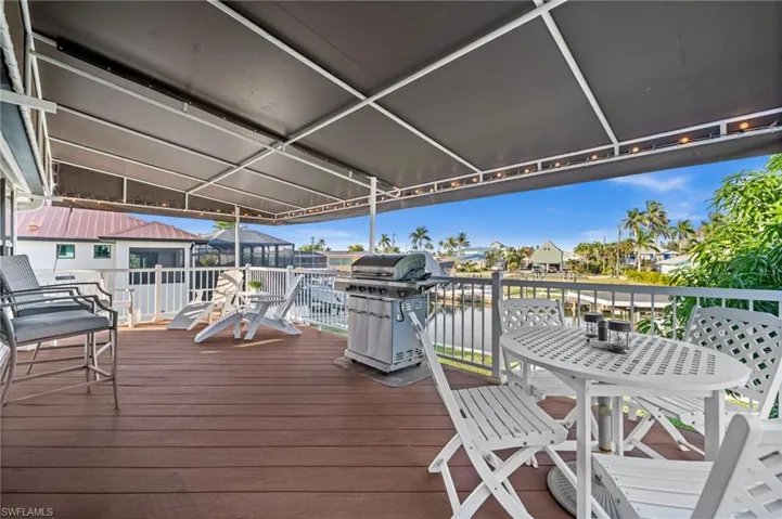 2nd Level - Balcony overlooking the Canal