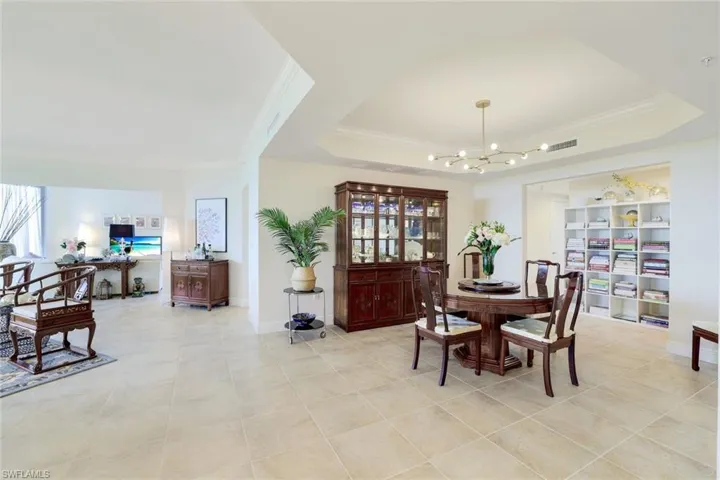1050 Borghese Ln 206, Naples, Florida 34114