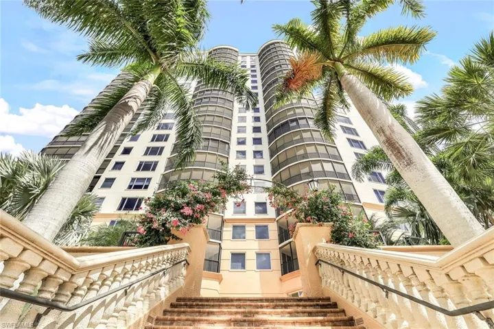 1050 Borghese Ln 206, Naples, Florida 34114