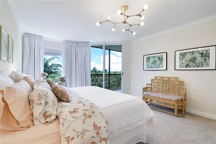 1050 Borghese Ln 206, Naples, Florida 34114