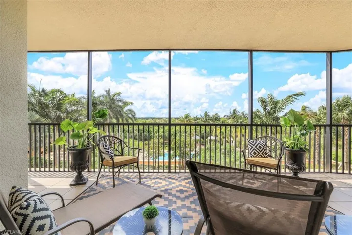 1050 Borghese Ln 206, Naples, Florida 34114