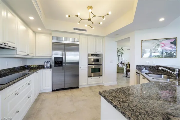 1050 Borghese Ln 206, Naples, Florida 34114