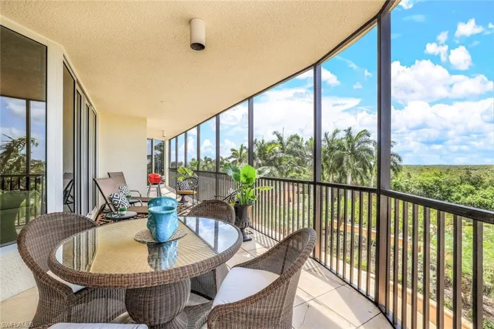 1050 Borghese Ln 206, Naples, Florida 34114