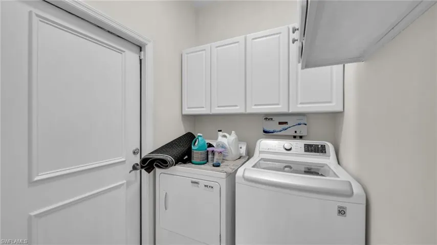 7730  Woodbrook  CIR, Naples, FL 34104