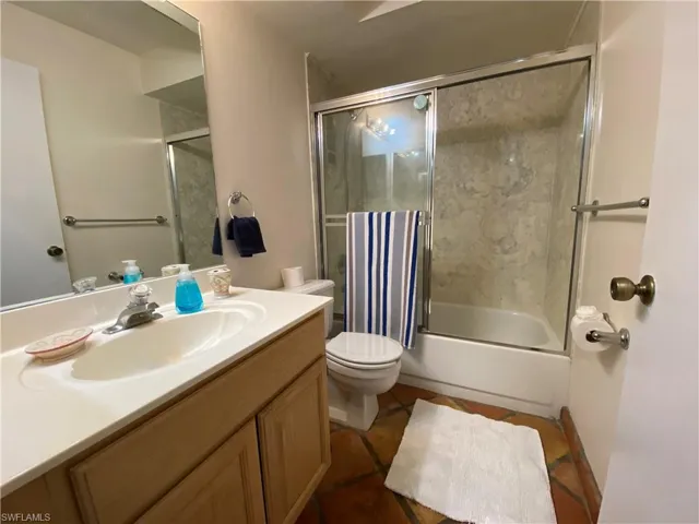 19966 Lake Vista Cir, Lehigh Acres, Florida 33936