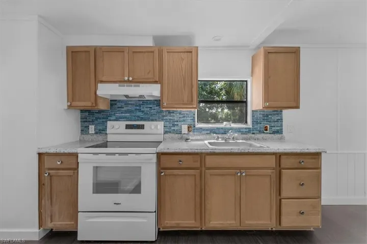 428 Avenue D Nw, Moore Haven, Florida 33471