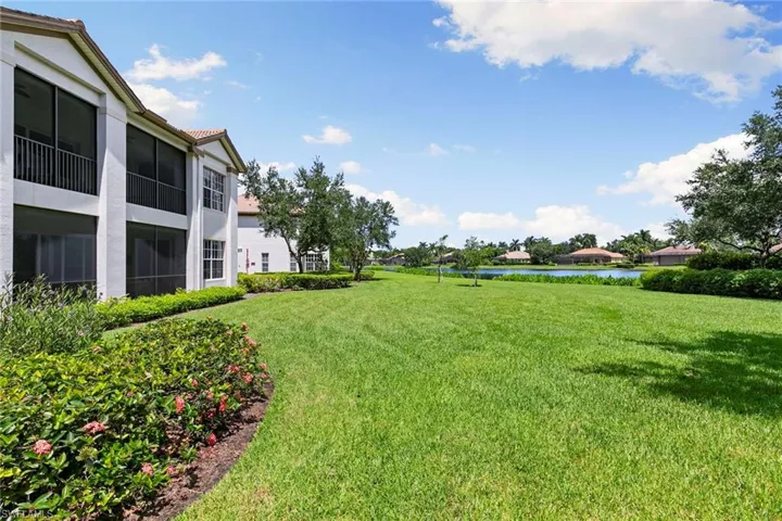 8085  Players Cove  DR, Naples, FL 34113