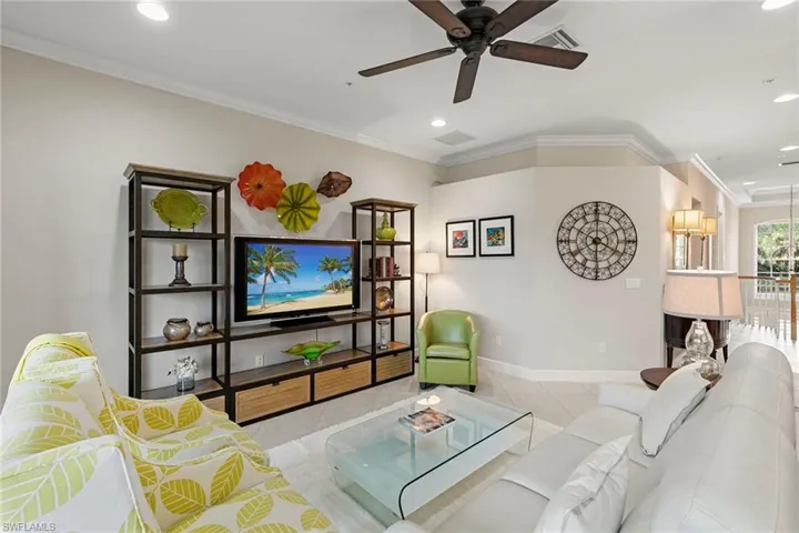 8085  Players Cove  DR, Naples, FL 34113