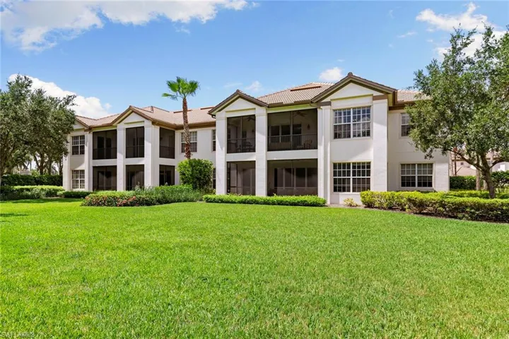 8085  Players Cove  DR, Naples, FL 34113