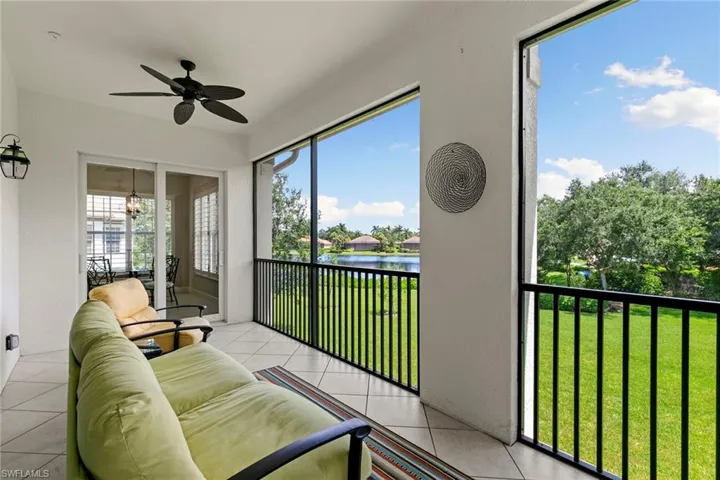 8085  Players Cove  DR, Naples, FL 34113