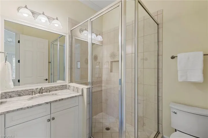 8085  Players Cove  DR, Naples, FL 34113