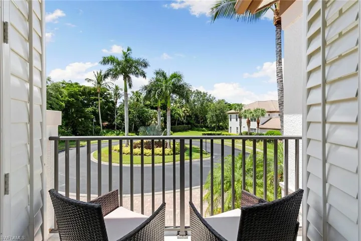 8085  Players Cove  DR, Naples, FL 34113