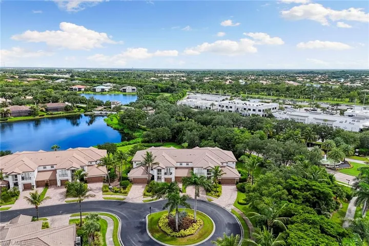 8085  Players Cove  DR, Naples, FL 34113