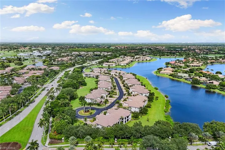 8085  Players Cove  DR, Naples, FL 34113
