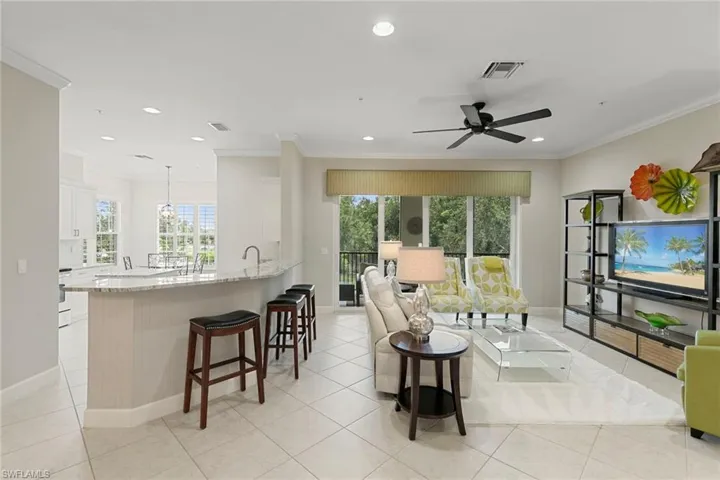8085  Players Cove  DR, Naples, FL 34113