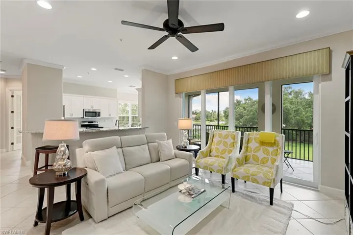 8085  Players Cove  DR, Naples, FL 34113