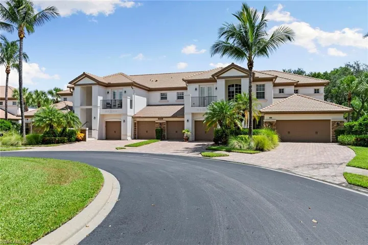8085  Players Cove  DR, Naples, FL 34113