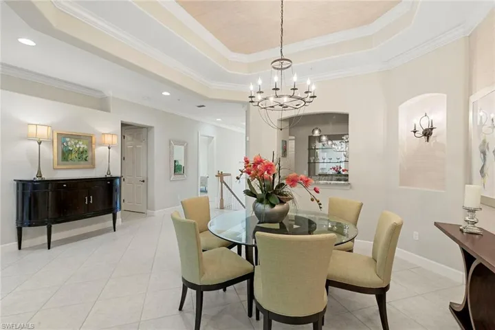 8085  Players Cove  DR, Naples, FL 34113