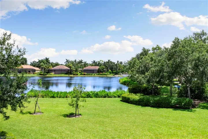 8085  Players Cove  DR, Naples, FL 34113