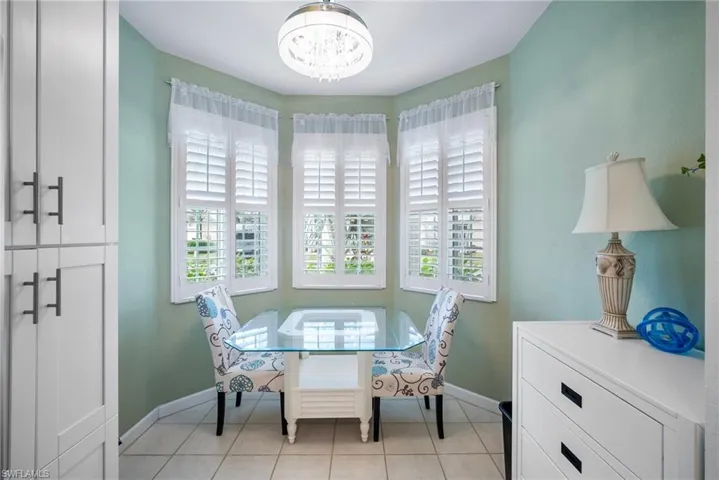 Bay Window Breakfast Nook