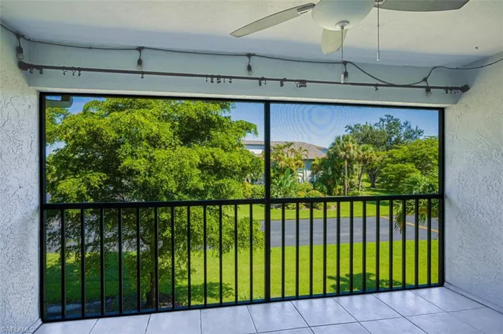 17452  Woodland  TRCE, Fort Myers, FL 33908