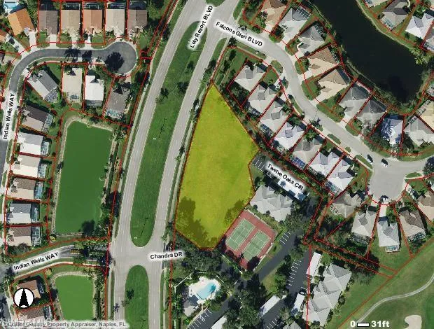 8151  Twelve Oaks  CIR, Naples, FL 34113