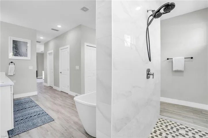 828 Sw 28th St, Cape Coral Fl 33914