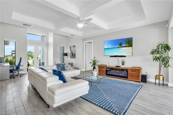 828 Sw 28th St, Cape Coral Fl 33914