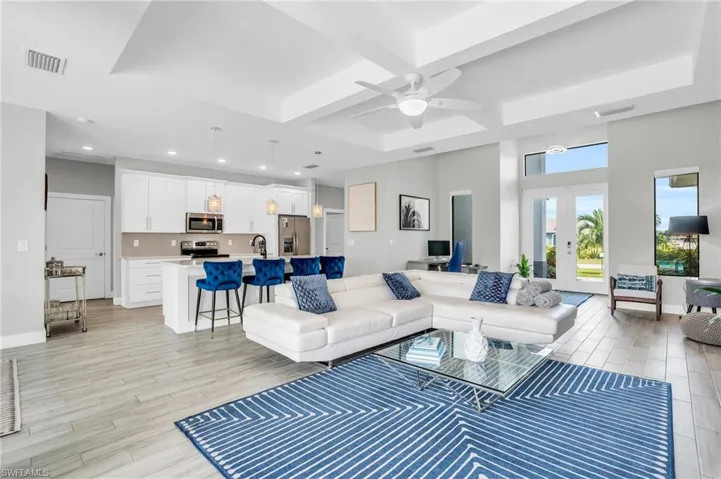 828 Sw 28th St, Cape Coral Fl 33914