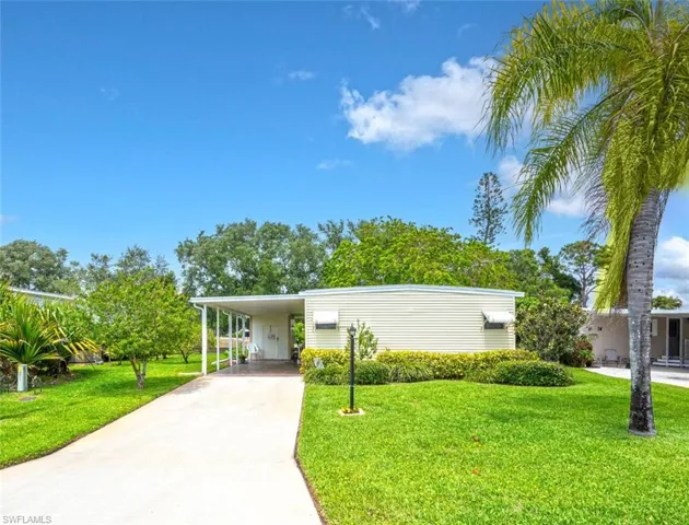 16  Le Mans Dr  , Naples, FL 34112