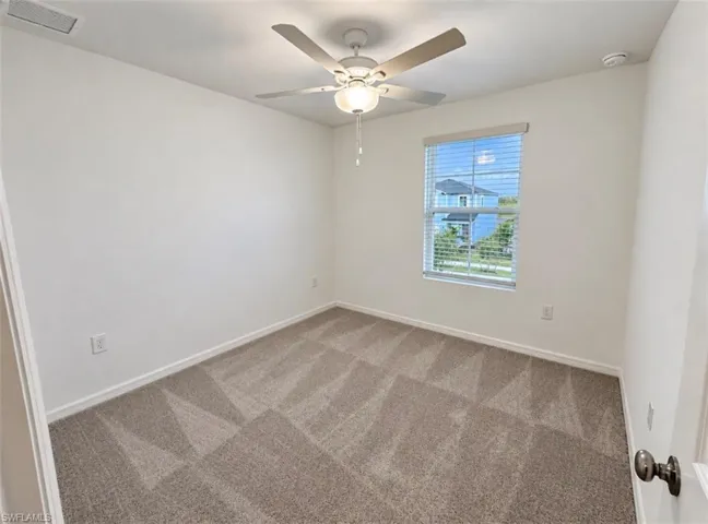 Neutral wall finishes