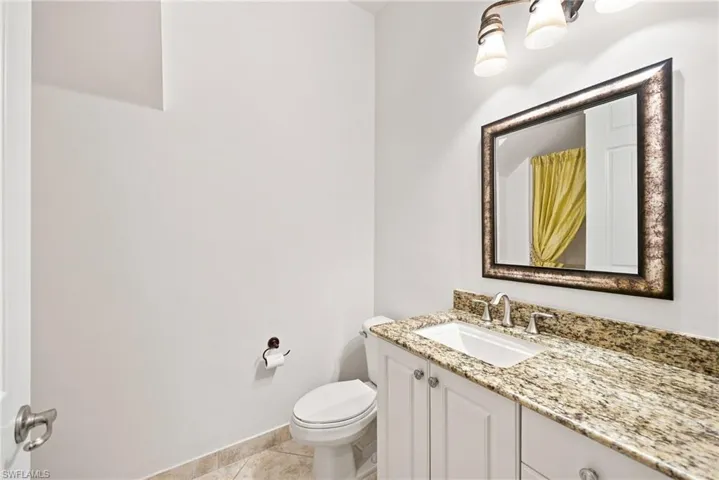 Guest bathroom with shower/tub.