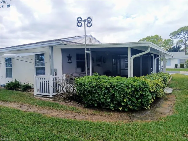 62  Heath Aster  LN, Lehigh Acres, FL 33936