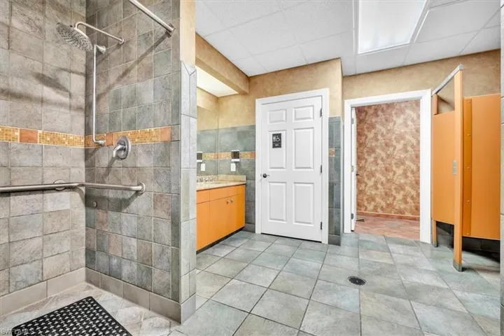 8331  Whiskey Preserve  CIR, Fort Myers, FL 33919