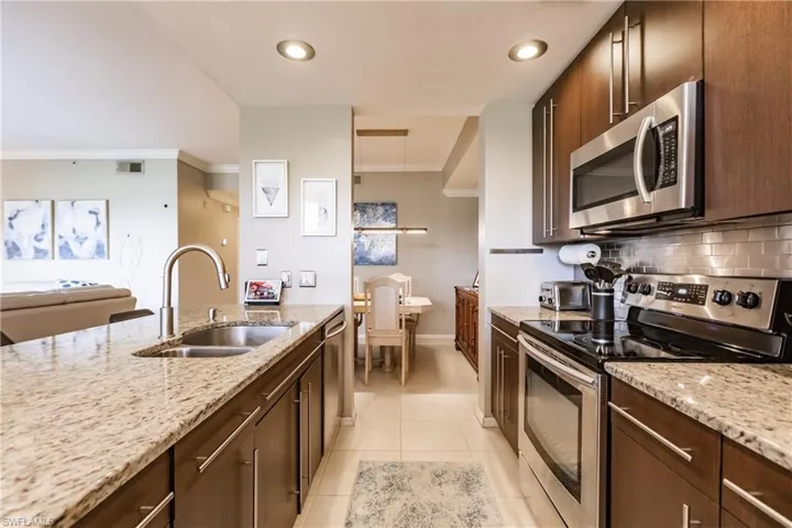 8331 Whiskey Preserve Cir 438, Fort Myers, Florida 33919
